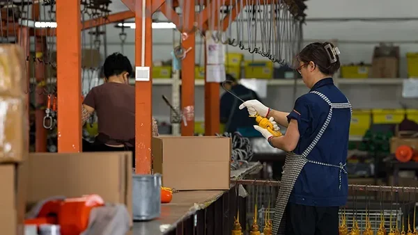 Taller de recubrimiento por pulverización